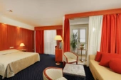 Hotel_Marko_Polo_Junior_Suite_Park_Side_1