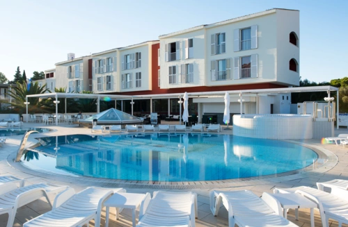 Hotel_Marko_Polo_Swimming_Pool_16