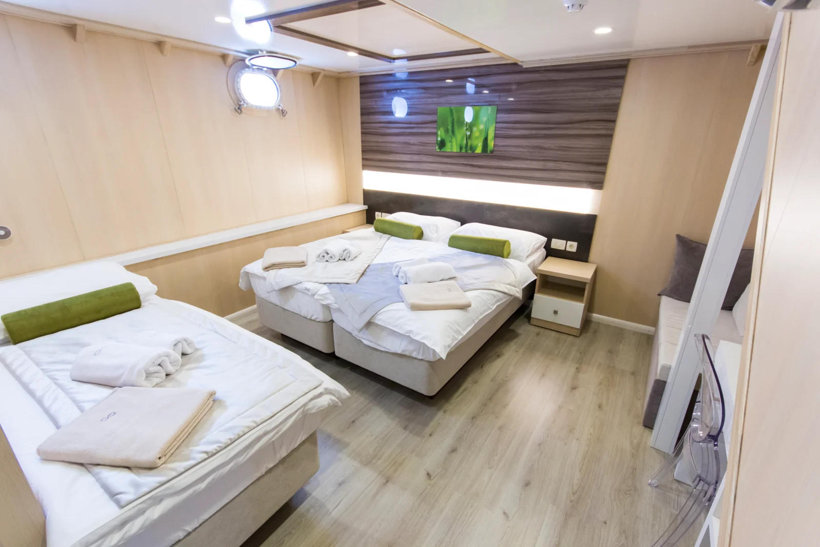 MV Infinity | Deluxe Superior Ship for Adriatic Cruises