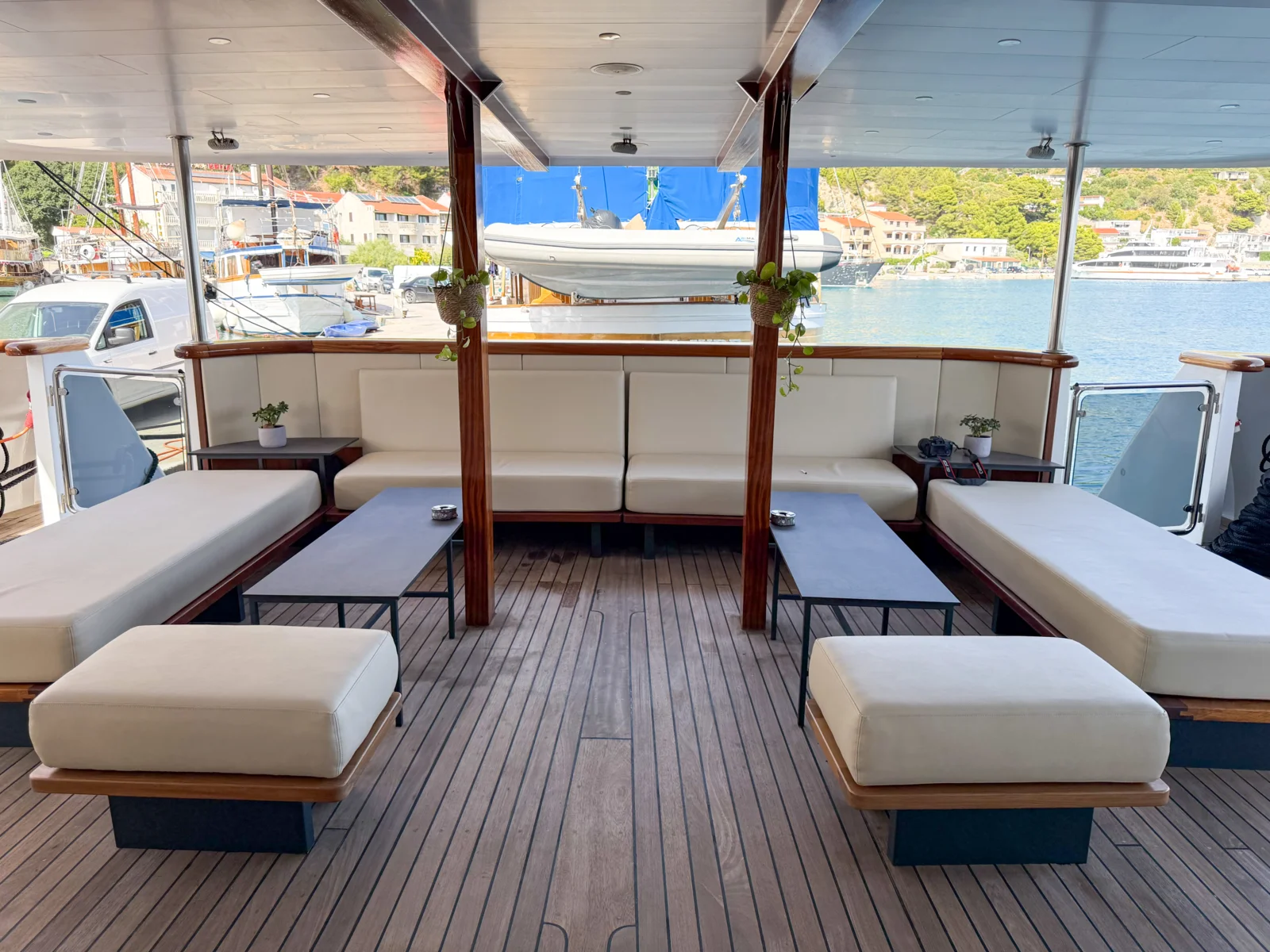 Markan MV Markan | Deluxe Superior Ship Experience