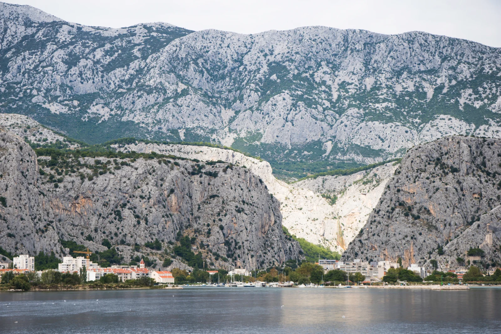 snelson@bmts.com Omiš