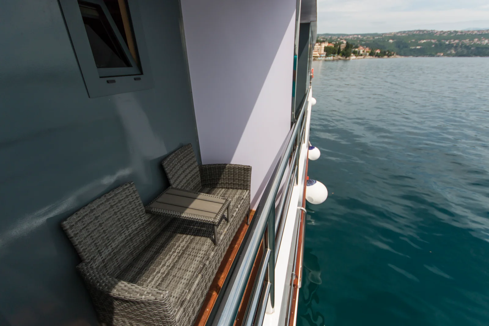 Infinity · Espacios y vistas del barco