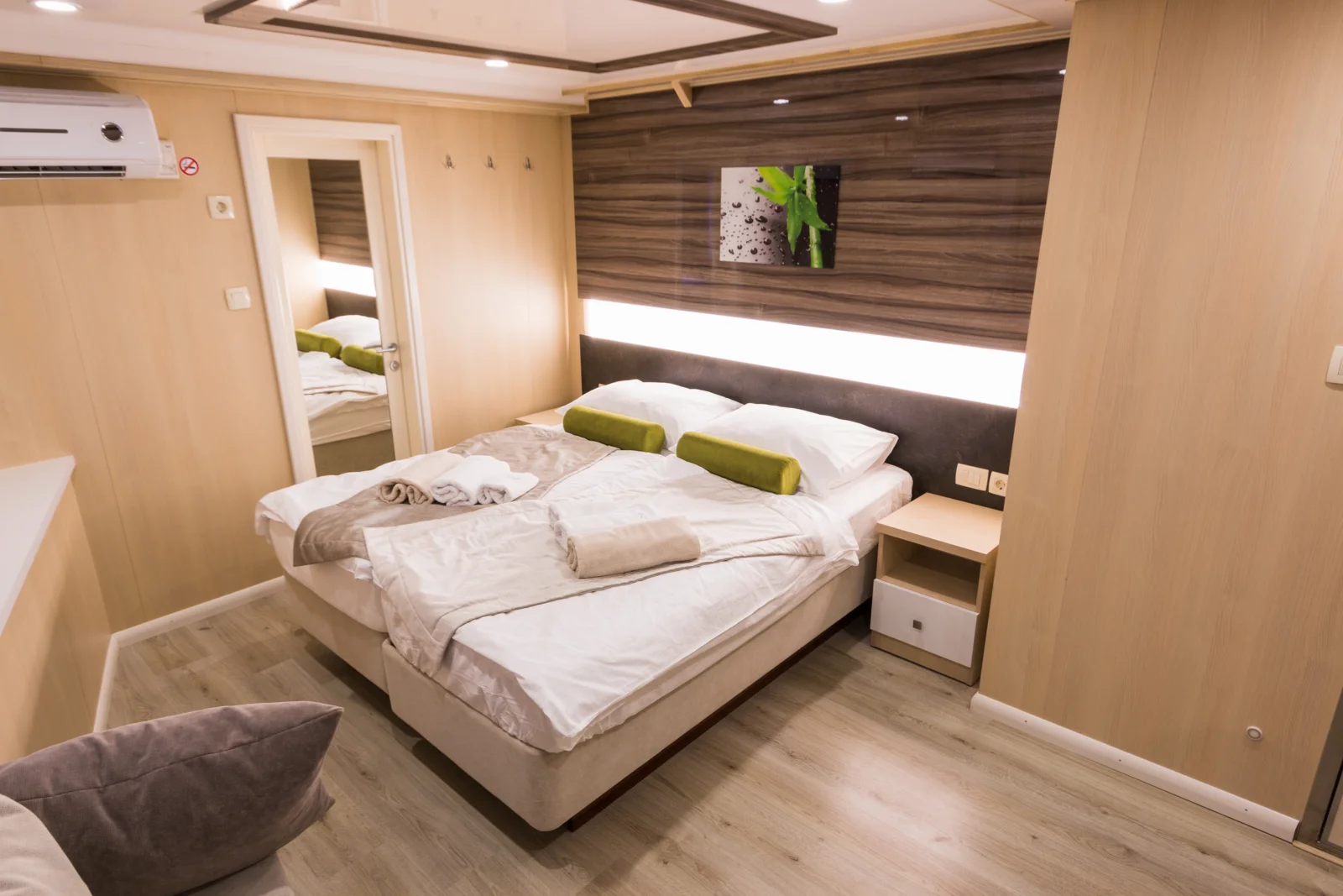 MV Infinity | Deluxe Superior Ship for Adriatic Cruises
