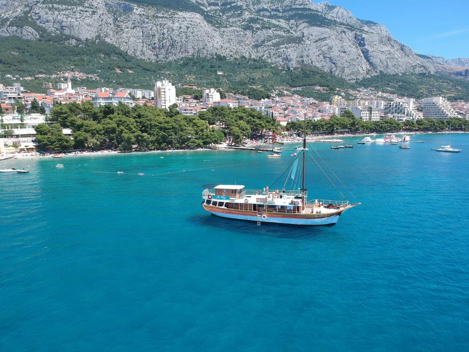 Horizont Ship | Traditional Cruises in Croatia