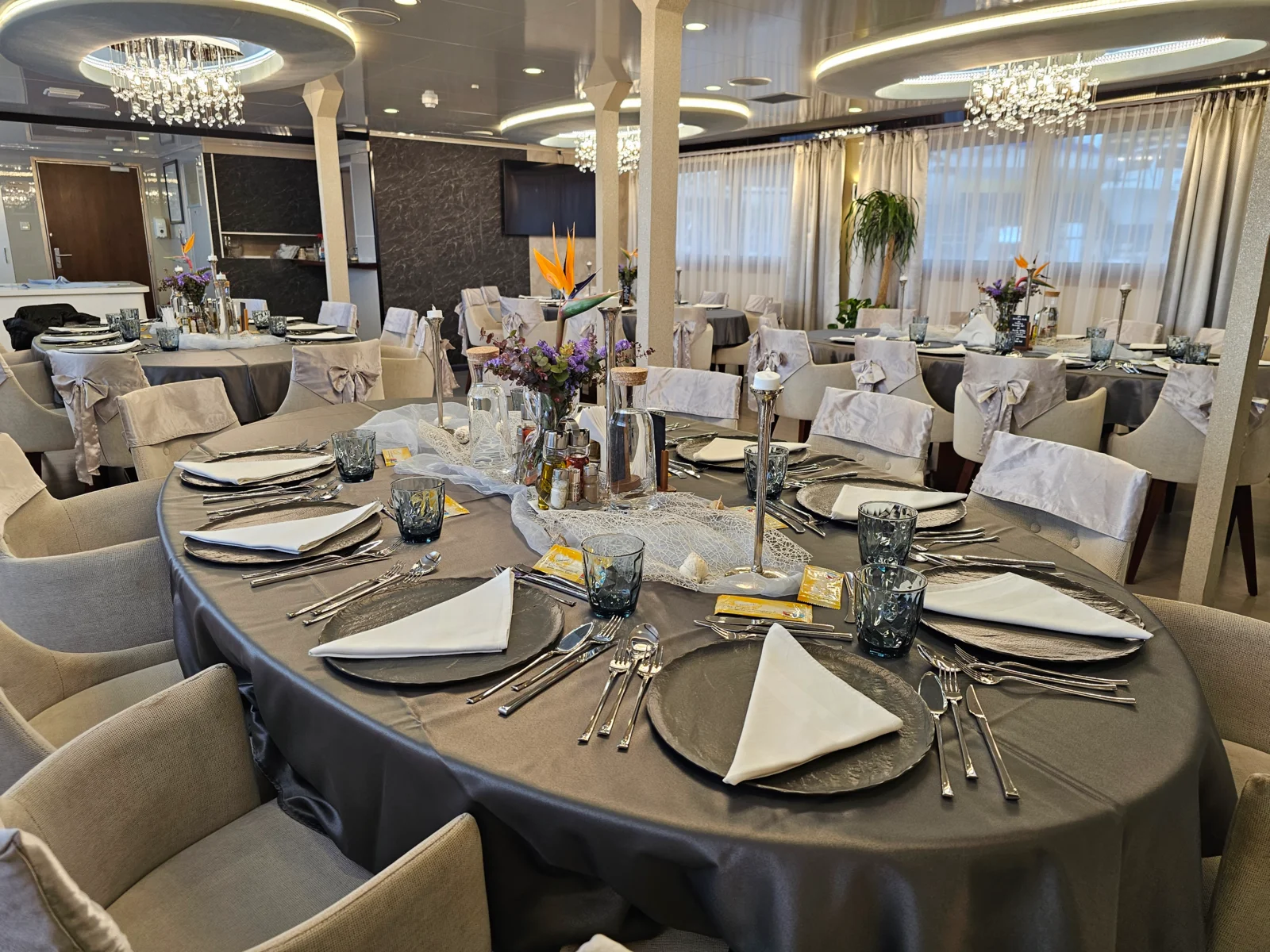 MV Infinity | Deluxe Superior Ship for Adriatic Cruises