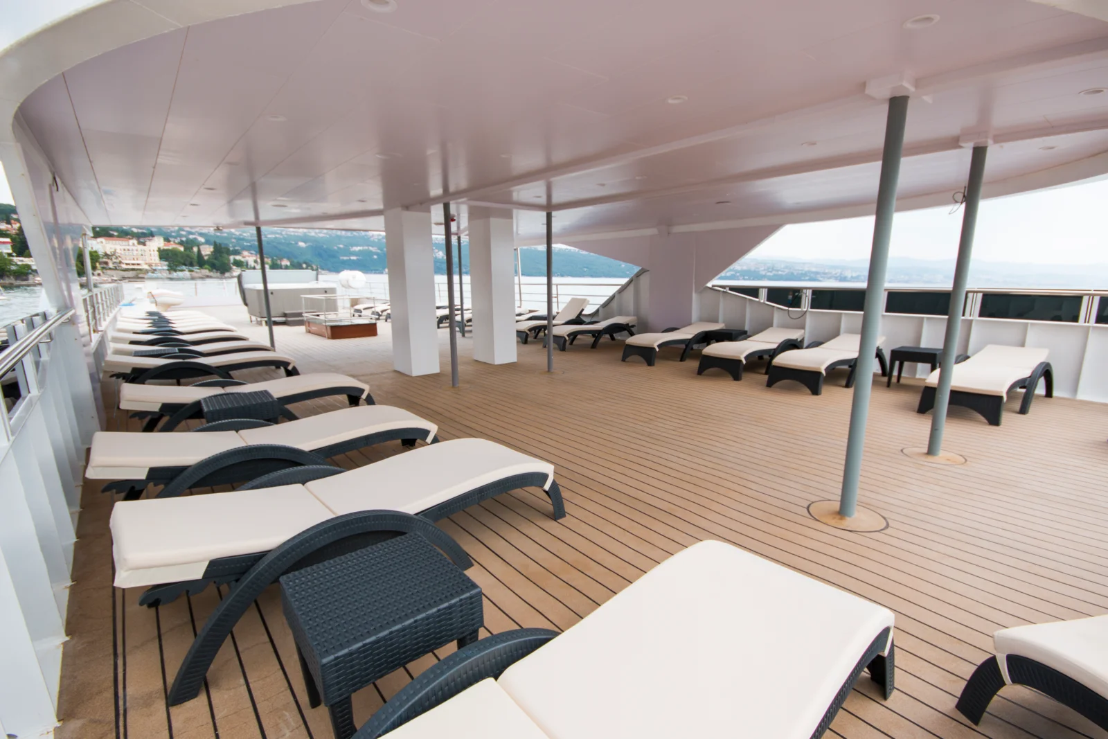 MV Infinity | Deluxe Superior Ship for Adriatic Cruises