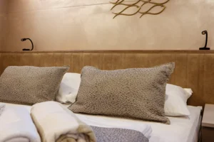 Equator_Lower_deck (2)