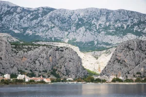 snelson@bmts.com Omiš