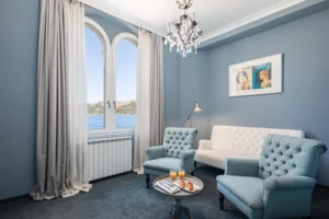 18_Aminess_Korčula_Heritage_Hotel_Rooms_Luxury_Suite_Seaside_HA2LM_Aminess_Korčula_Heritage_Hotel_2023_Luxury_suite_seaside_HA2LM_03