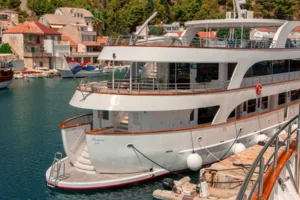 Futura 07.2025. EKW-10