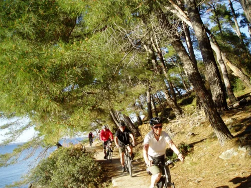 Bike Cruise Croatia: The Ultimate Bike & Yacht Guide images 2