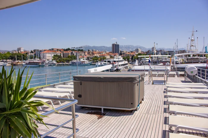 sundeck Ave Maria OM 2025 (9)