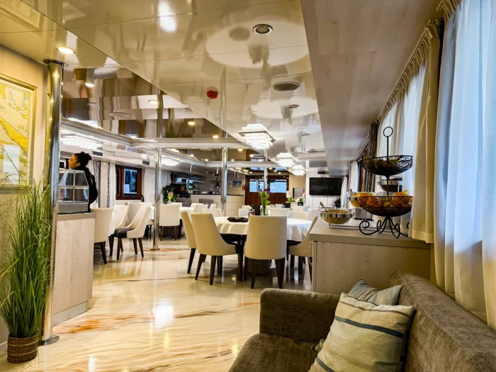 Admiral salon 4.2025.EKW (3)