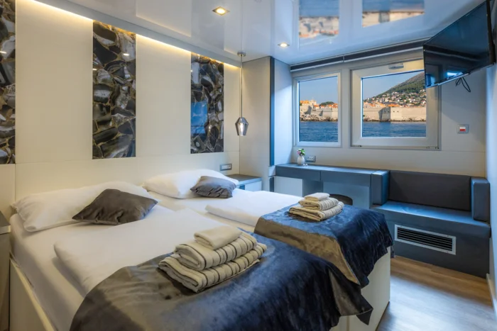 Aurelia cabin 03 - 0001