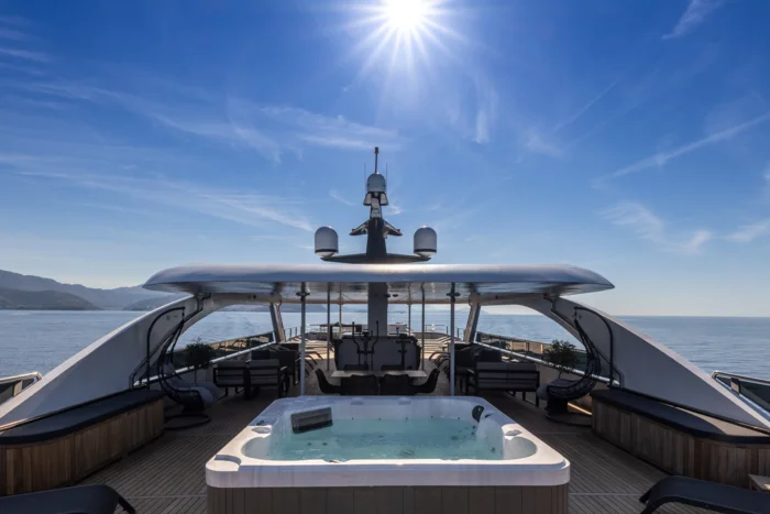 Aurelia eksterijer - 0042