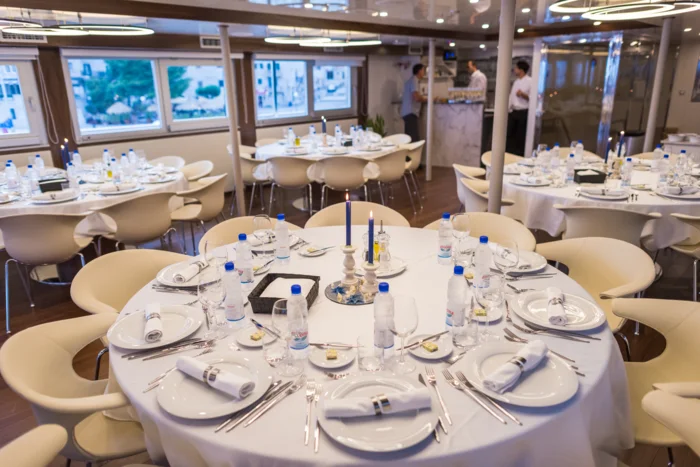 MV Avangard | Deluxe Superior Ship with Katarina Line