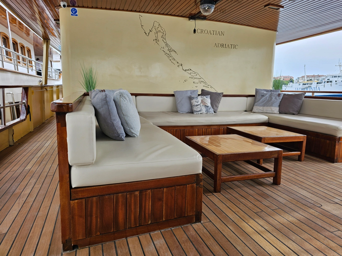 Leonardo P Katarina Line Croatia (29) image