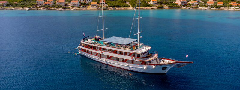 Katarina Line cruiser